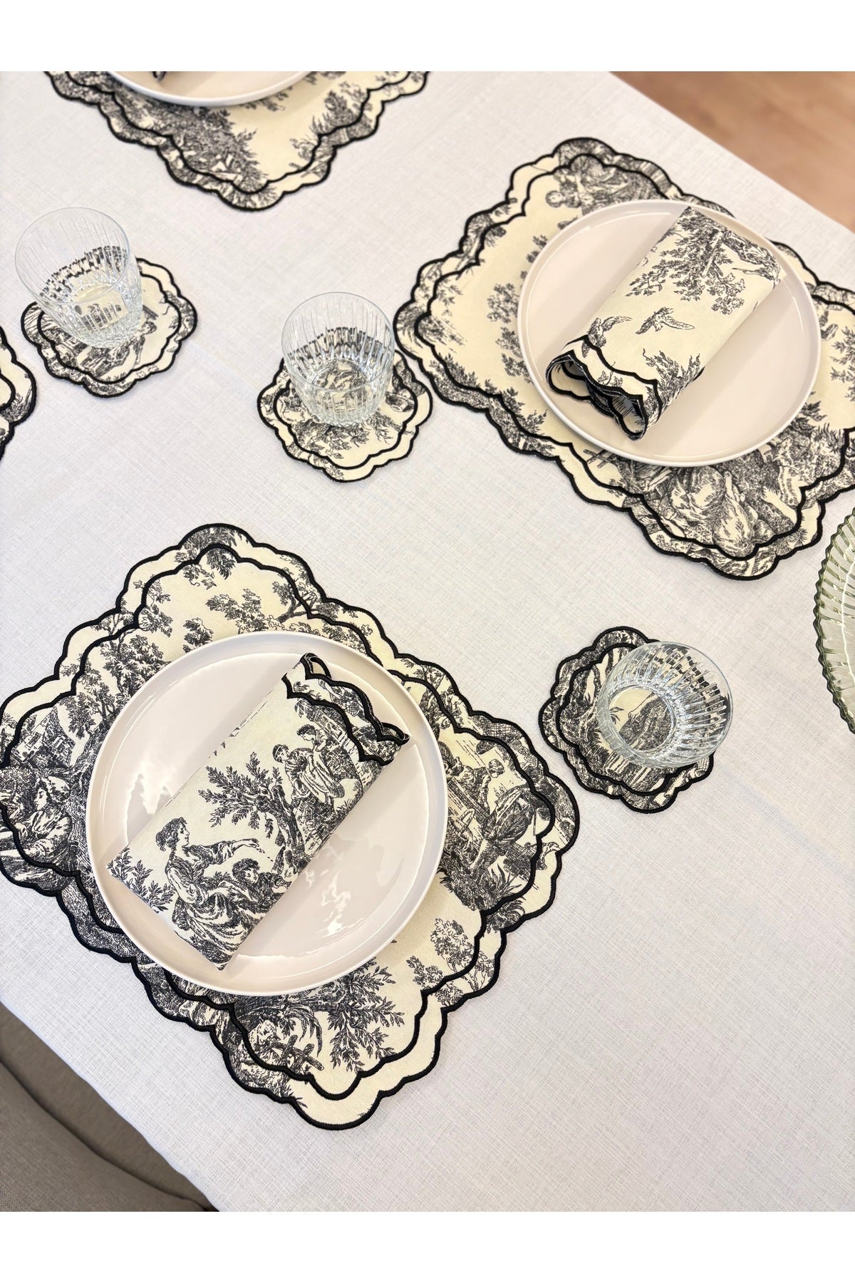Toile De Jouy - Amerikan Servis